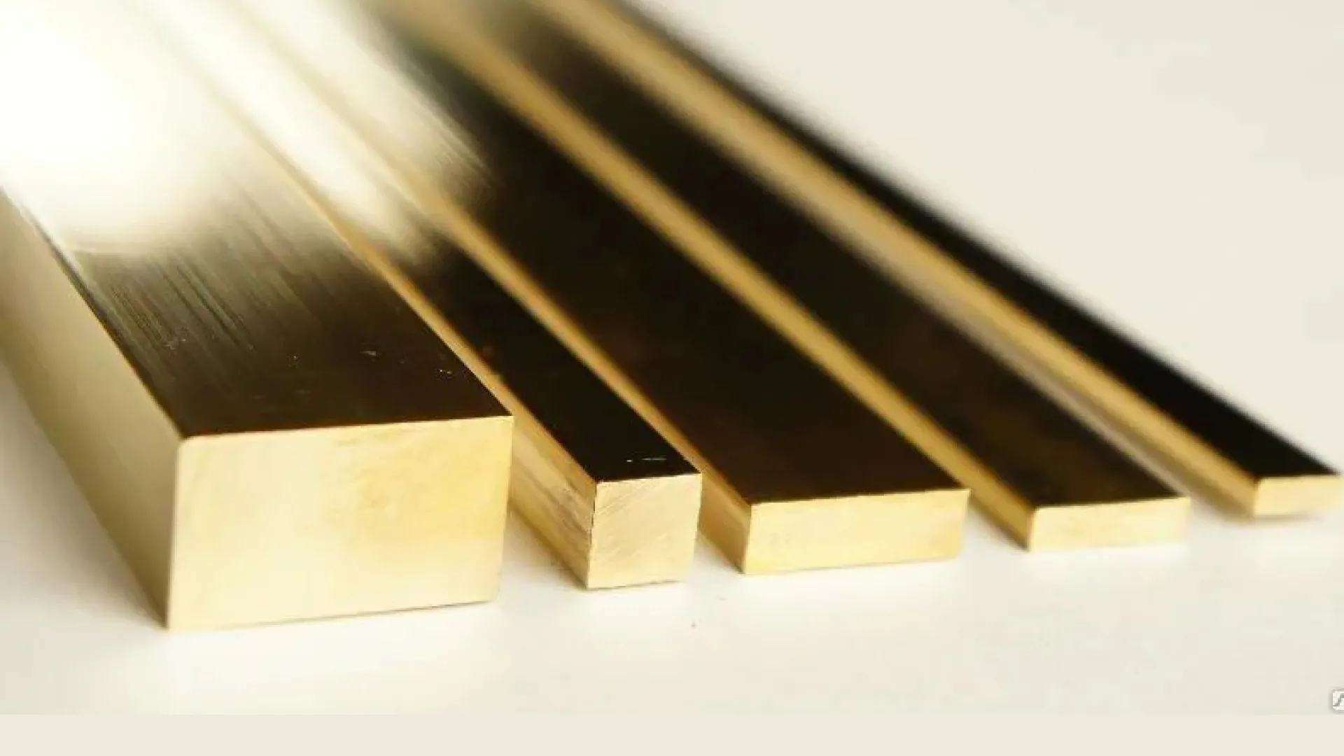 Бронзовая полоса, шина 0.13 м м/д БрБ2 ГОСТ 1789-70 г/к 70х95 мм